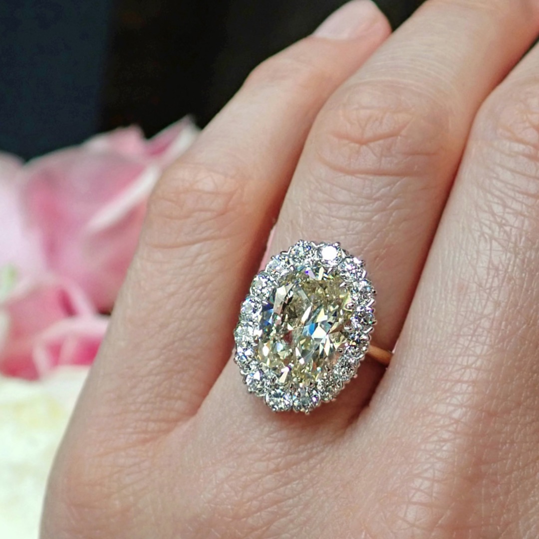 钻石和黄金哪个更值得买,婚戒买黄金还是钻石