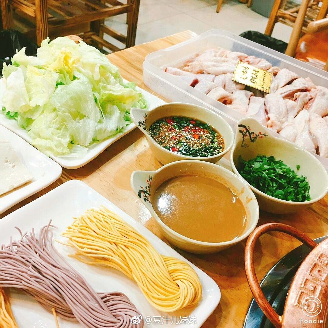 这才是正宗的火锅鸡,每次来必吃的火锅鸡