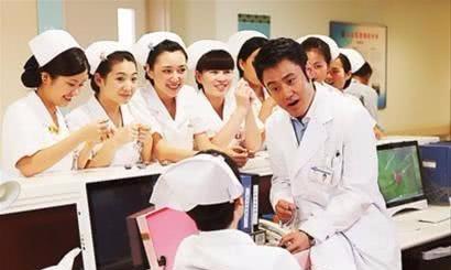 娶了护士做妻子是什么感受,娶个护士老婆是一种什么样的体验