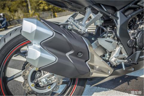 本田cbr250rr四缸水冷跑车,本田cbr250rr是街跑吗