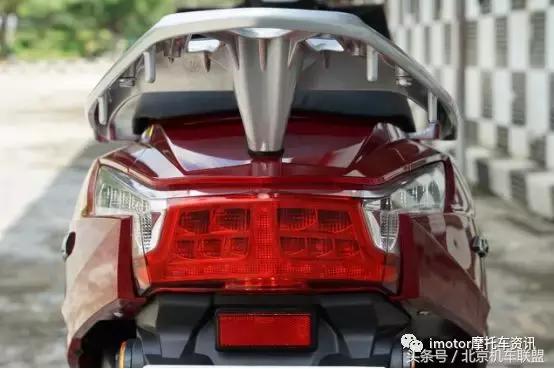 力帆125最新款,当家小花