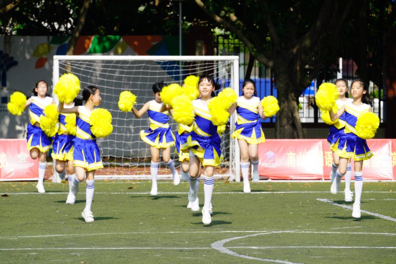 足球解说员张路的博客,名嘴张璐谈中国足球