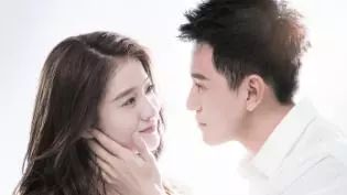 秦俊杰杨紫甜蜜时光,戏外李现杨紫