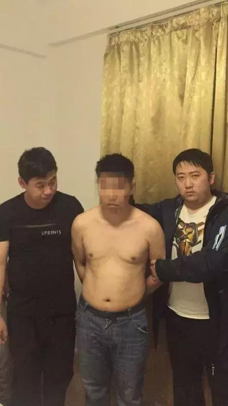 璀︽柟娑夊珜鎹ｆ瘉鎵粍app,璀︽柟绔帀3涓秹榛刟pp