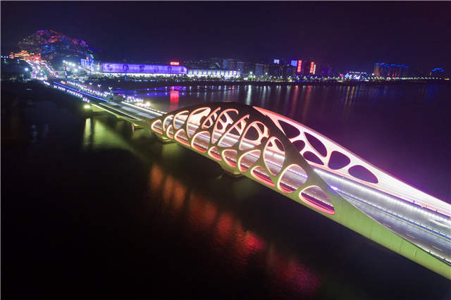 青岛黄岛区珊瑚贝桥介绍,青岛珊瑚贝桥