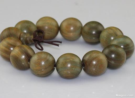 木质手串加什么配饰好看,木质手串夏天怎样盘