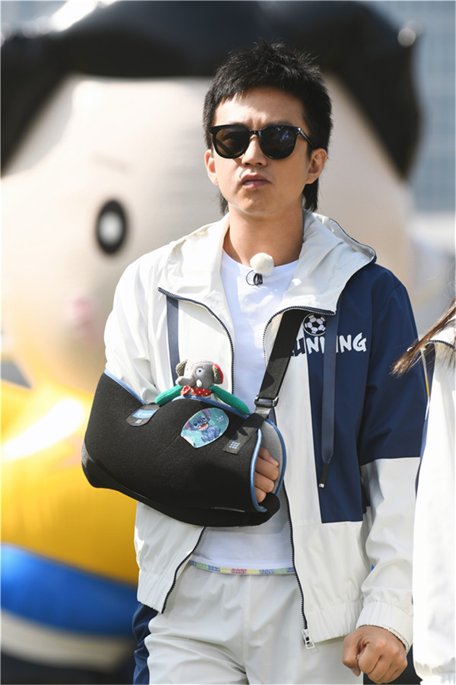 邓超奔跑吧,奔跑吧邓超百人拔旗障碍赛