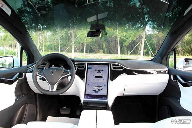 骑川崎h2被开豪车看不起,川崎h2r能不能跑过阿斯顿马丁