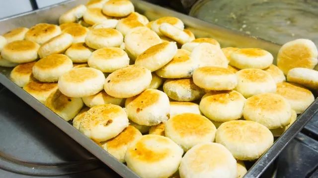 人矮志不矮，这家店只做一流馅饼