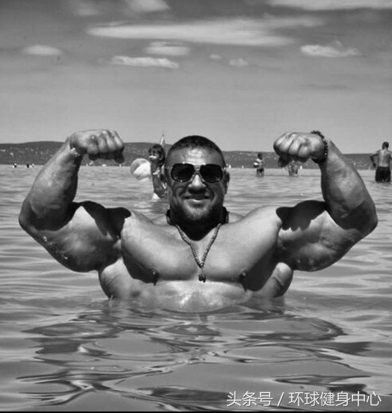 手臂太细有什么办法可以变粗吗,手臂太细了怎么练粗学生没有器材