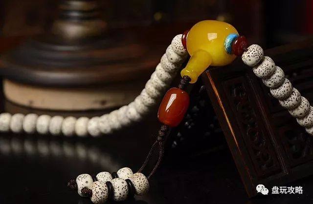 星月菩提干手盘好还是汗手盘好呢,紫金鼠和星月菩提哪个更值得盘玩