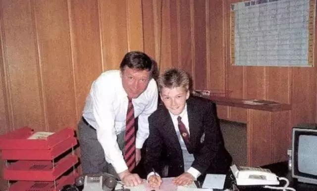 年轻时的霍金照,霍金珍贵照片