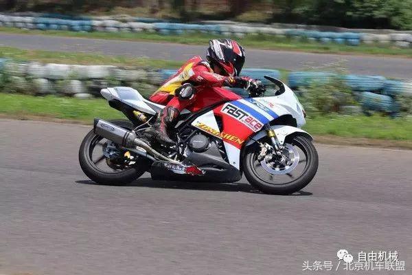 十大入门级小排量赛车,十万左右仿赛车型推荐