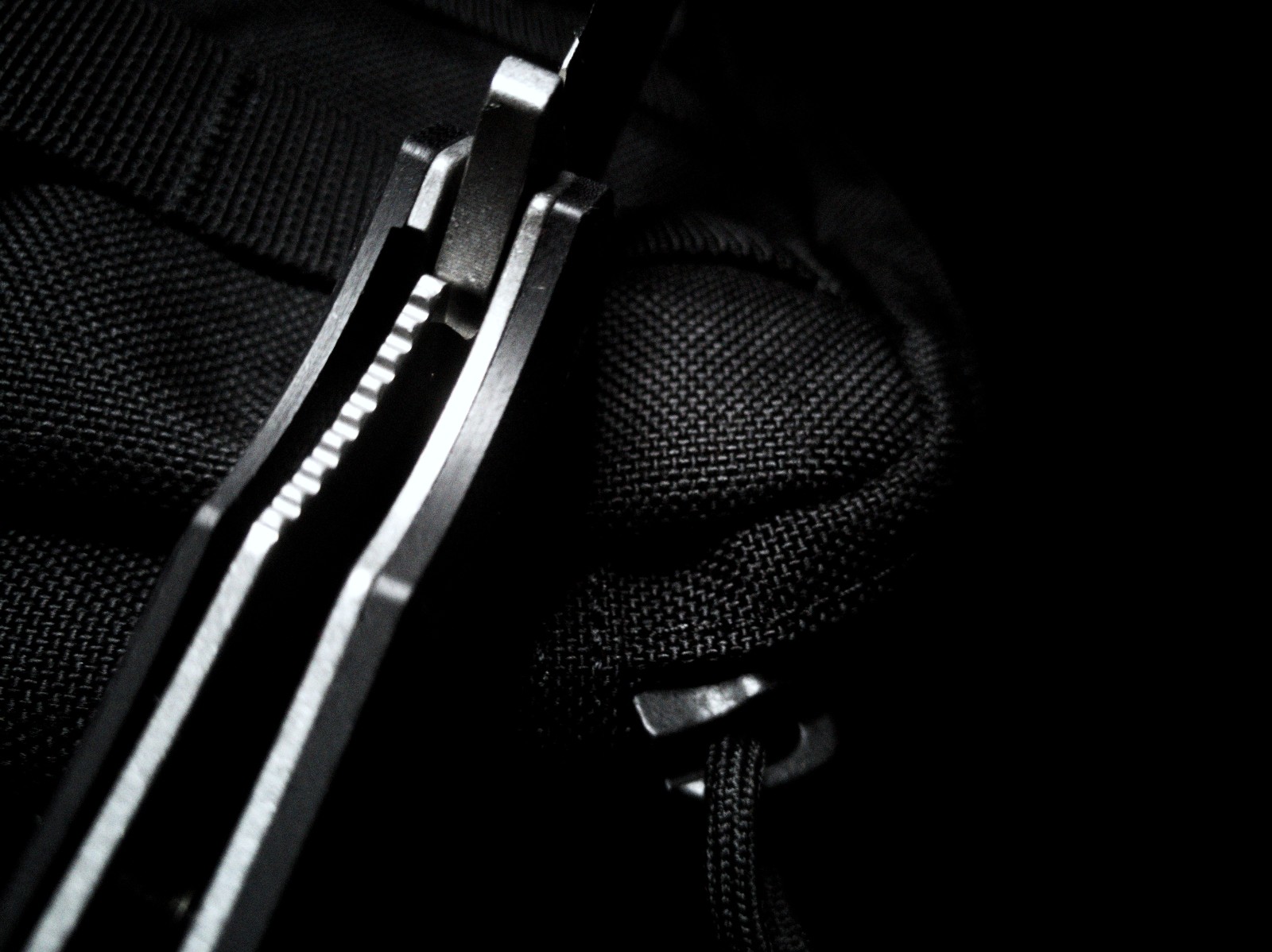 汉道洛克折叠刀钛合金版,汉道洛克刀镂空手柄好吗