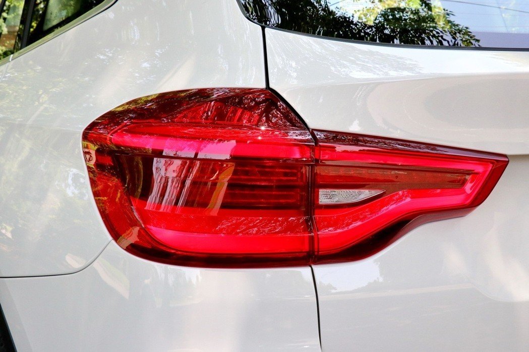 全新bmwx3全新体验,宝马x3sdrive20i试驾