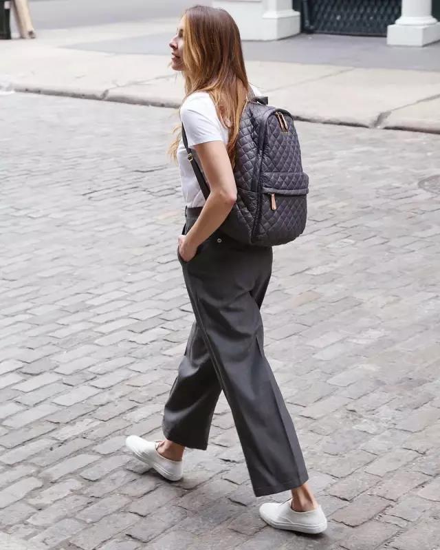 种草教你搭配这4款经典实用，可以出席任何场合的包