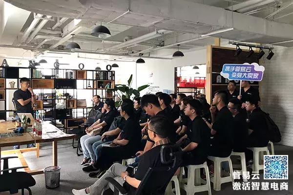 管易云伙伴在亿级电商“安蔻”仓库里的PDA“无纸拣货”之旅