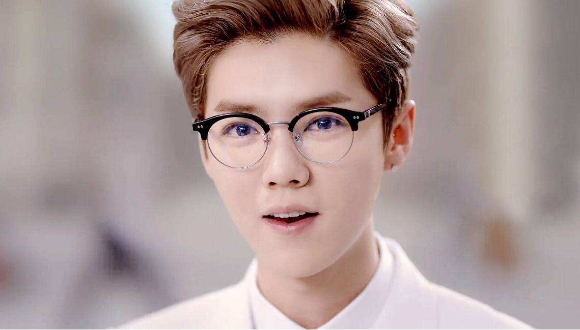 白敬亭自带道具的综艺,白敬亭张翰