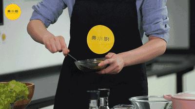 轻食鸡胸肉减脂餐简单做法,减脂鸡胸肉蔬菜沙拉最简单做法