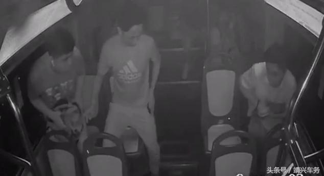 充电宝爆炸正确使用方法,充电宝爆炸起火怎样救