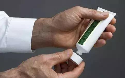 皮肤药激素用多了有什么副作用,皮肤科外用激素软膏大全