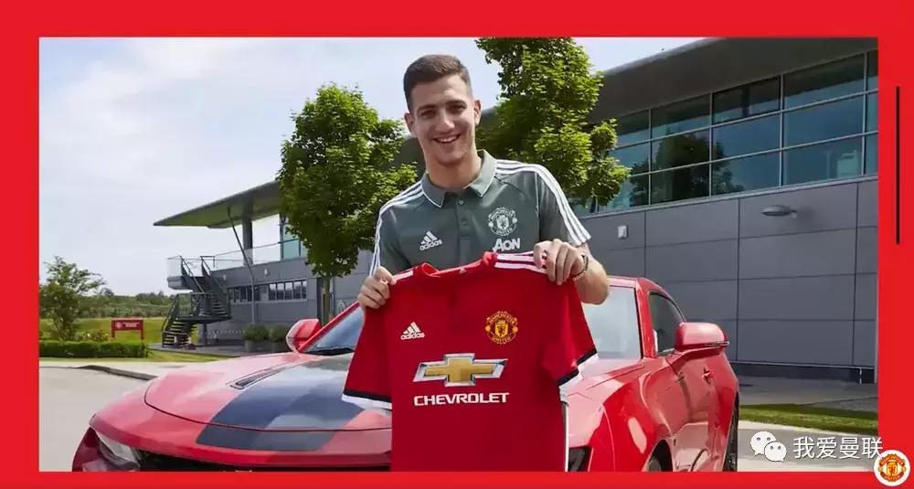 付违约金再加200万！曼联豪爽官宣第二签，两笔引援暗合神奇