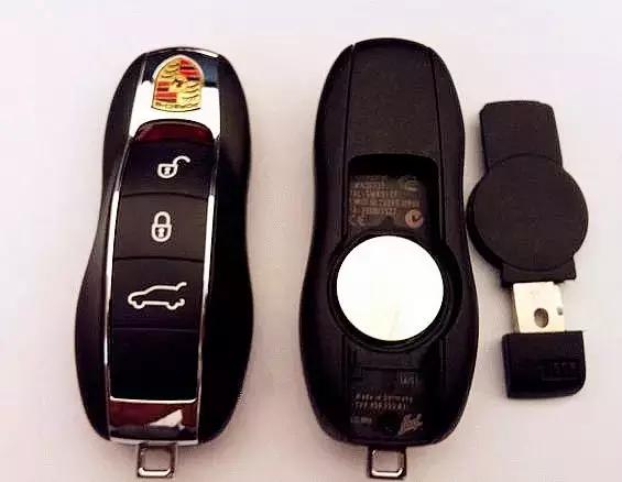 汽车遥控钥匙长时间断电会失灵吗,汽车遥控钥匙显示没电还能用多久