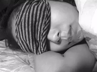 孩子不听话用胶带封嘴,小孩老是说话可以用胶带封嘴吗