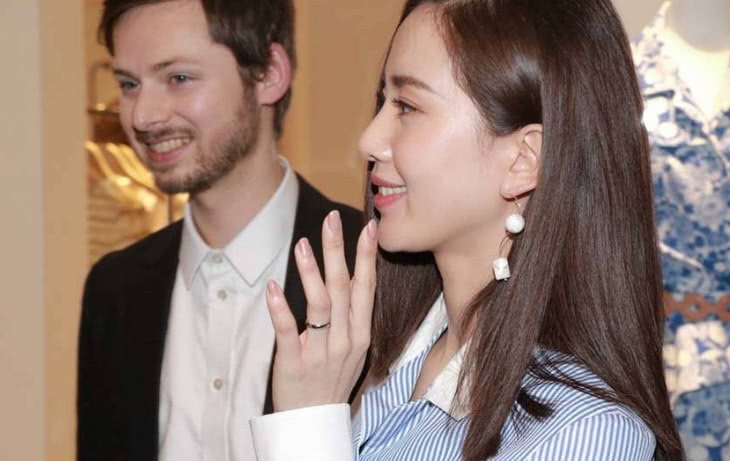 阿娇最新戒指照片,郭晶晶和阿娇视频