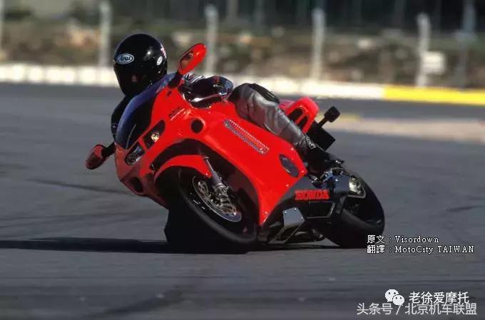 本田nc750测评,跑长途最舒服的摩托车本田nc750