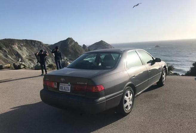 汽车20年没多大进步,不信试试1999年的老凯美瑞