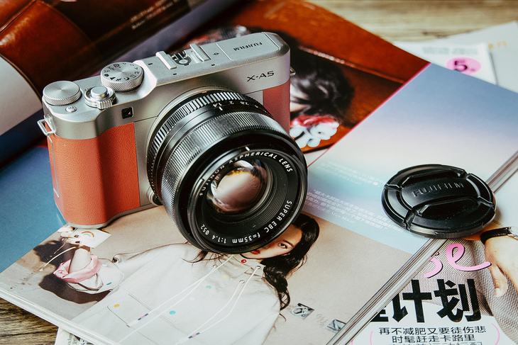 富士X-A5微单评测！不仅能美颜自拍ISO6400感光度画质也很纯净