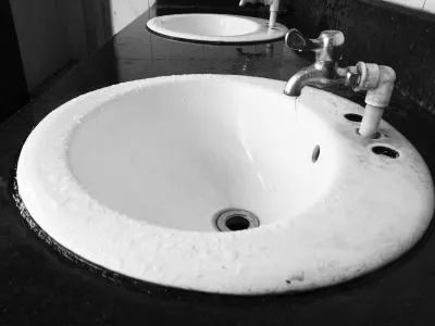 房子没人住却产生水费——检查后发现竟是空气惹的祸