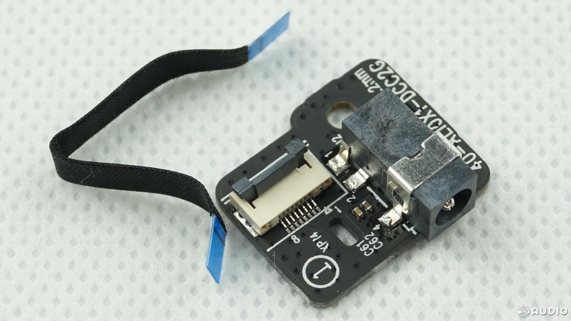 天猫精灵智能音箱boom拆解,天猫精灵智能音箱x3和X6对比