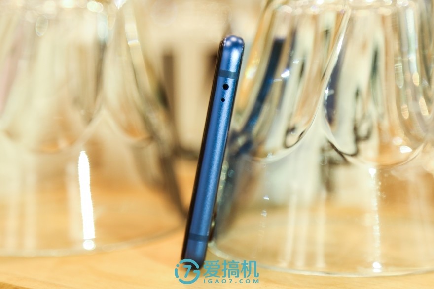 小米8se红色屏幕,小米8se红屏