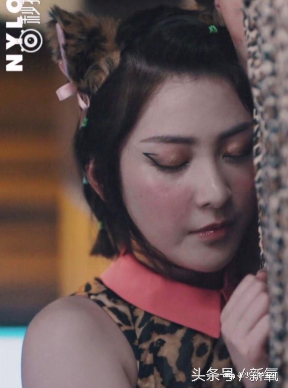 鼻子里放倒三角假体的超模就是牛头梗本梗啊!