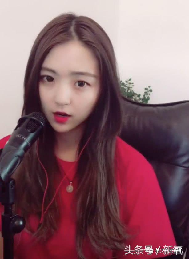 鼻子里放倒三角假体的超模就是牛头梗本梗啊!