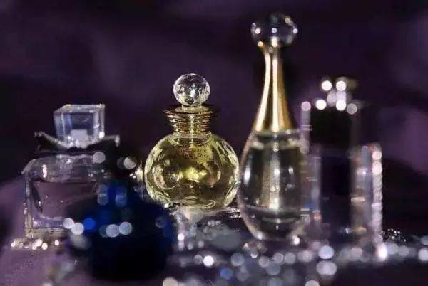 香水扫盲贴选香,香水入门科普香水小白入门必看