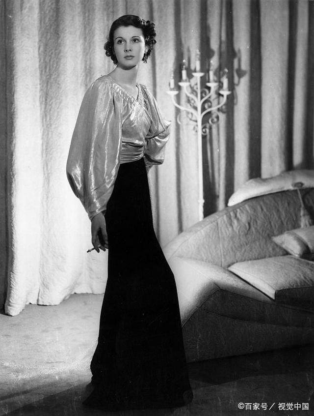 她是上世纪演技和美貌并存的绝代佳人，却常担心自己配不上爱人