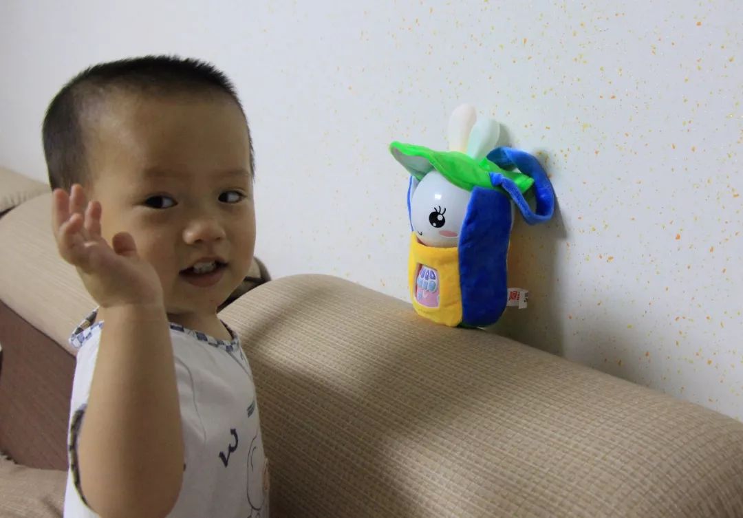 火火兔早教机f6splus评测,火火兔早教机F6如何连手机