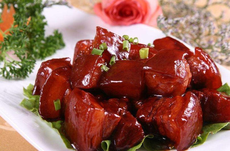 教做红烧肉的做法,红烧肉最正宗的做法大厨一步教你