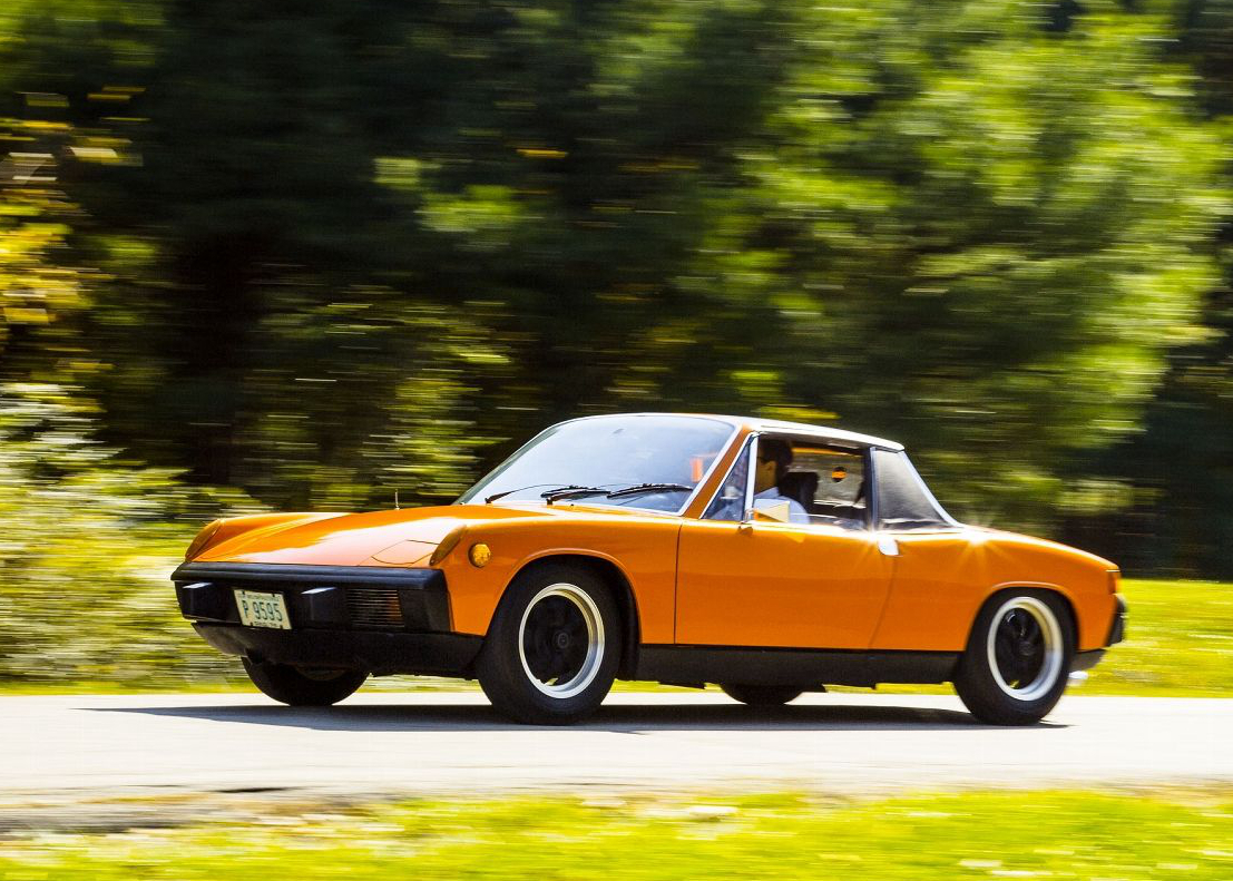 谁说跑车就得缸数多？这家传奇车厂历来就不这么干！