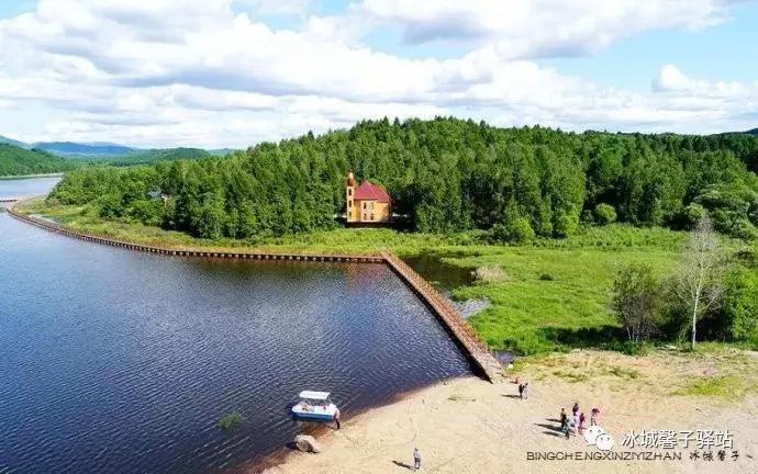 有一处叫世外桃源的地方,有一个地方是世外桃源