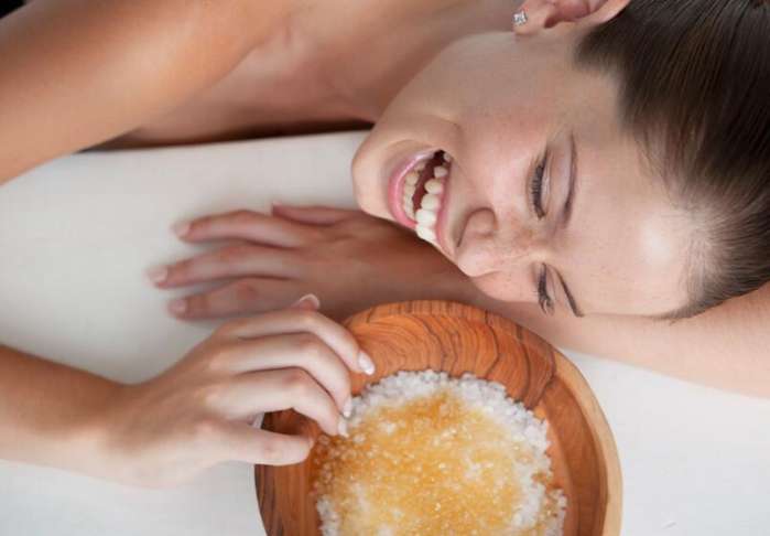 脸上长痘痘又红又肿,原因无非就是这3种,3招祛痘屡试不爽