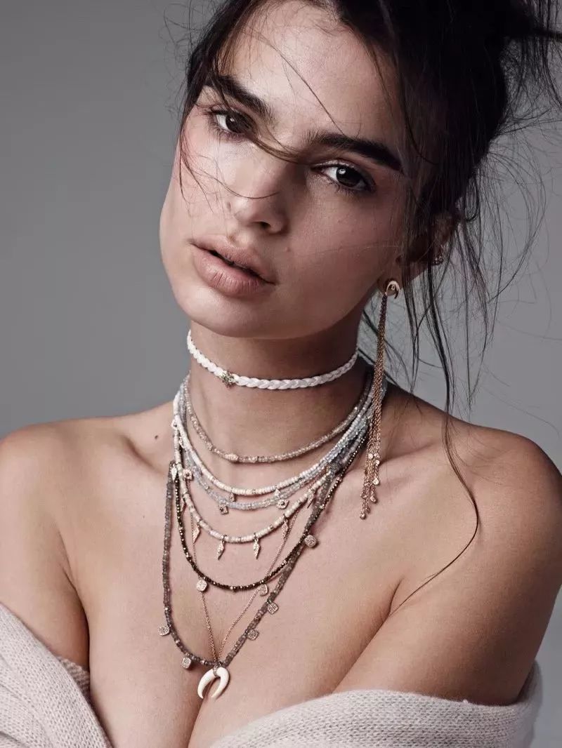 涓栫晫绗竴韬潗濂藉コ妯$壒,涓栫晫韬潗绗竴妯$壒