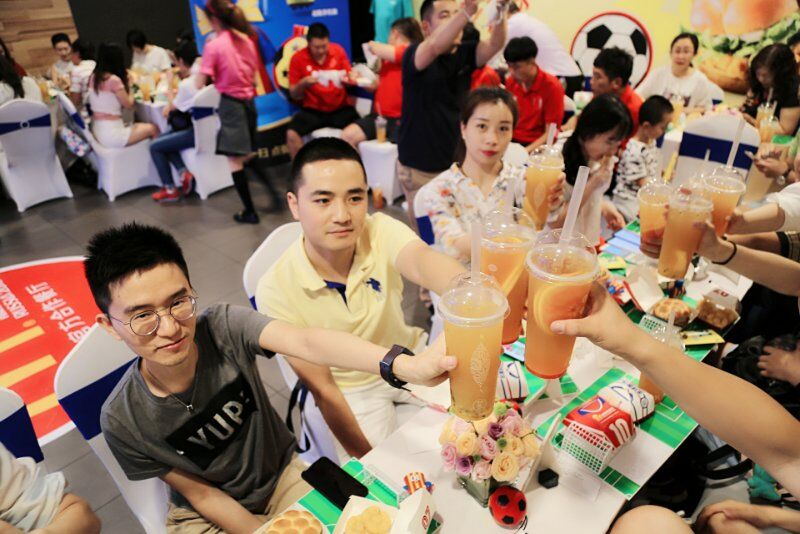 麦当劳FIFA世界杯主题菜单登场全国启动“挺你无时无刻”主题活动