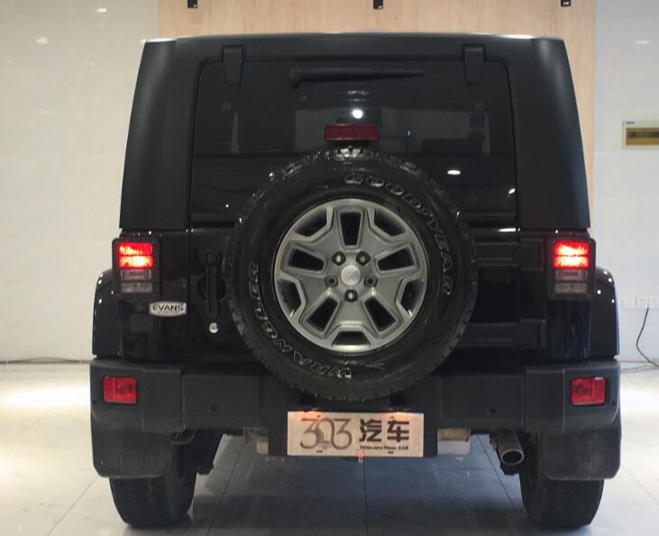 jeep牧马人新能源越野能力,jeep牧马人是一种情怀