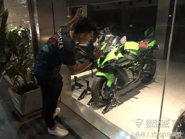 「人家的摩托车用品超市」戴着头盔去旅行之东南亚泰国篇