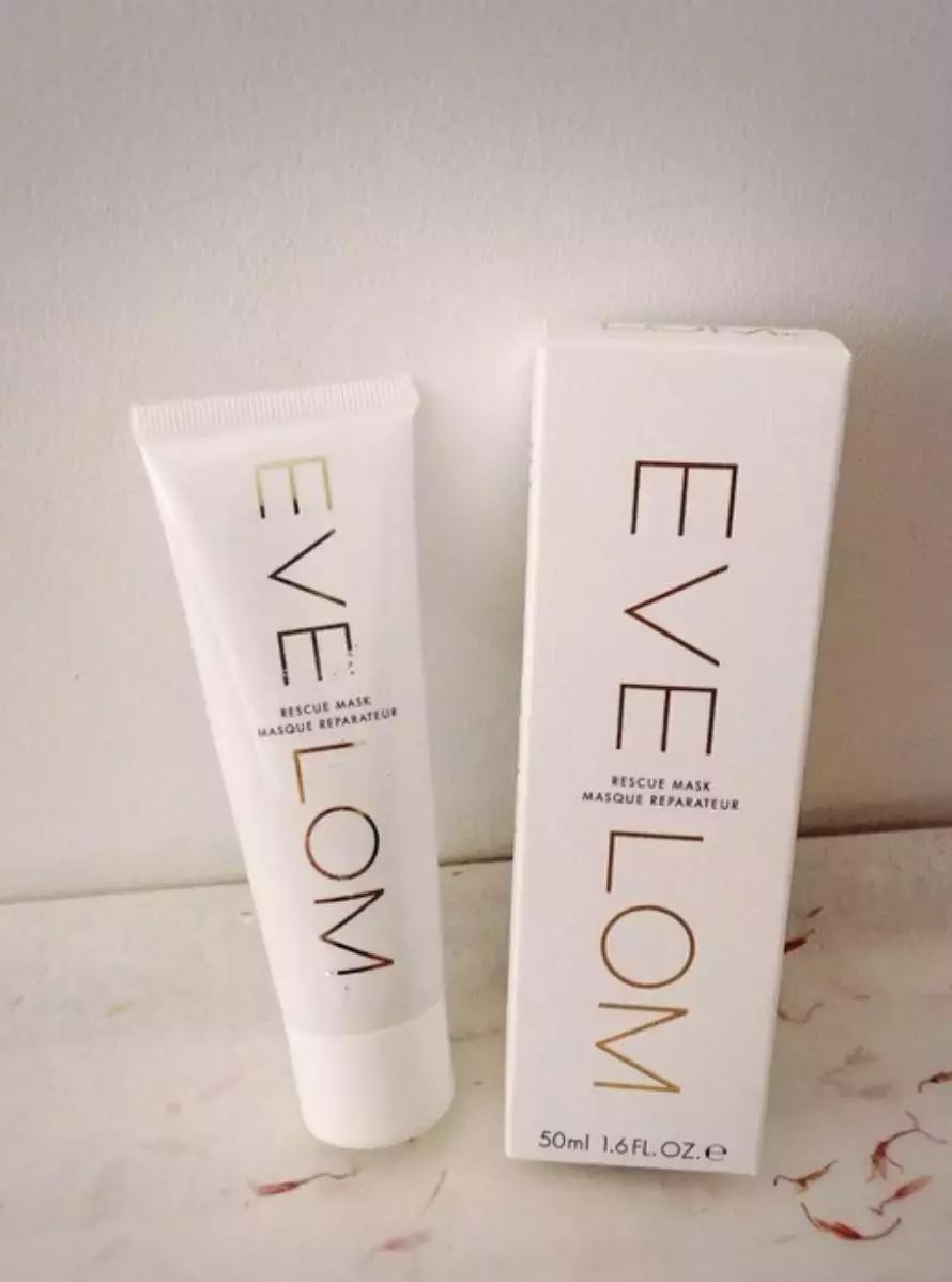 拯救“熬夜*党**”，这8款护肤品可以帮你赶走黑眼圈和粗毛孔！