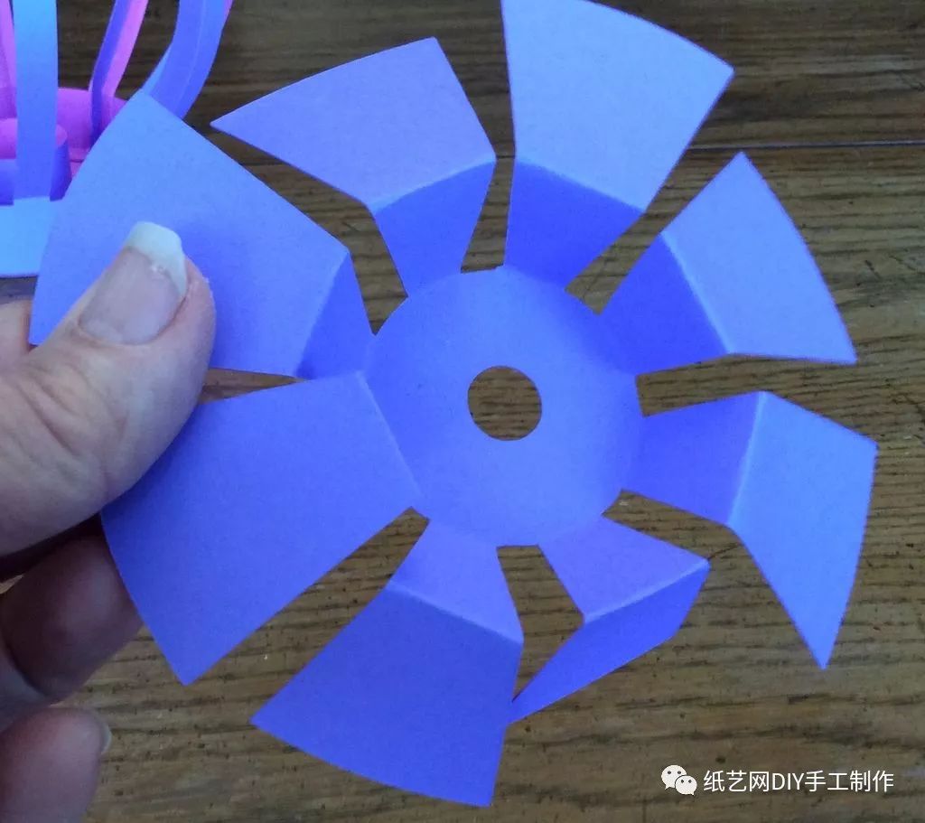 手工折纸古风灯笼长方形手提宫灯,如何固定纸雕灯笼图片教程